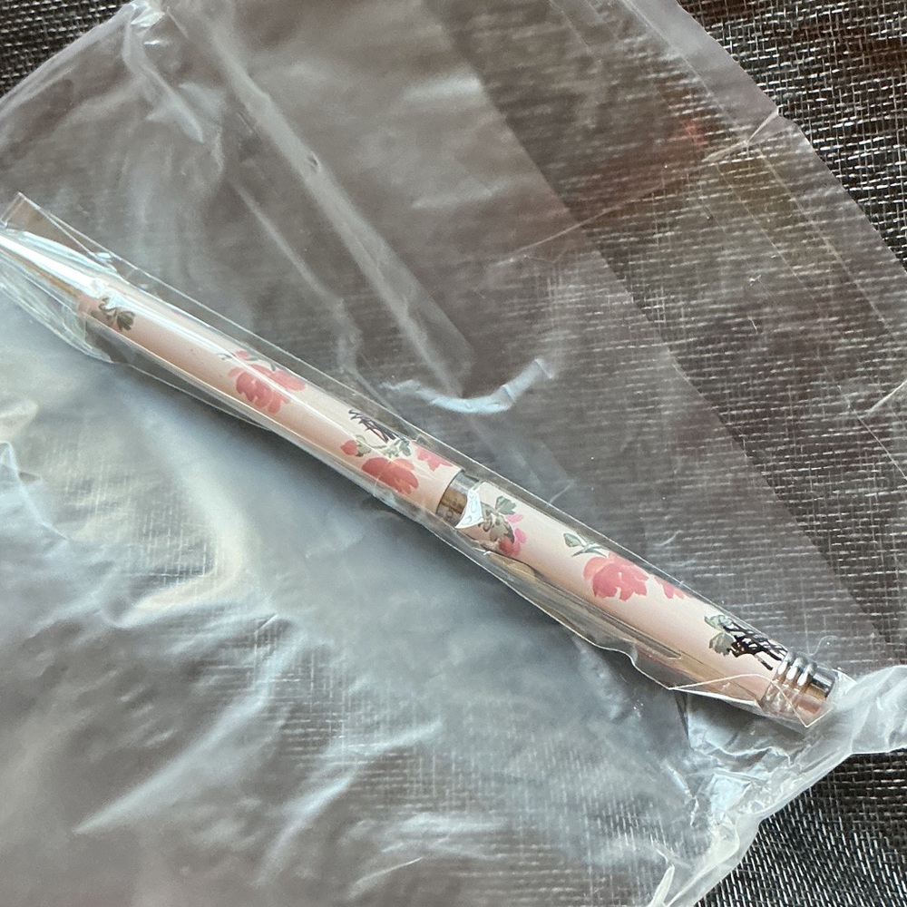 Coach Black Notebook with Floral Cashin Pen New in Packaging - Picture 3 of 3